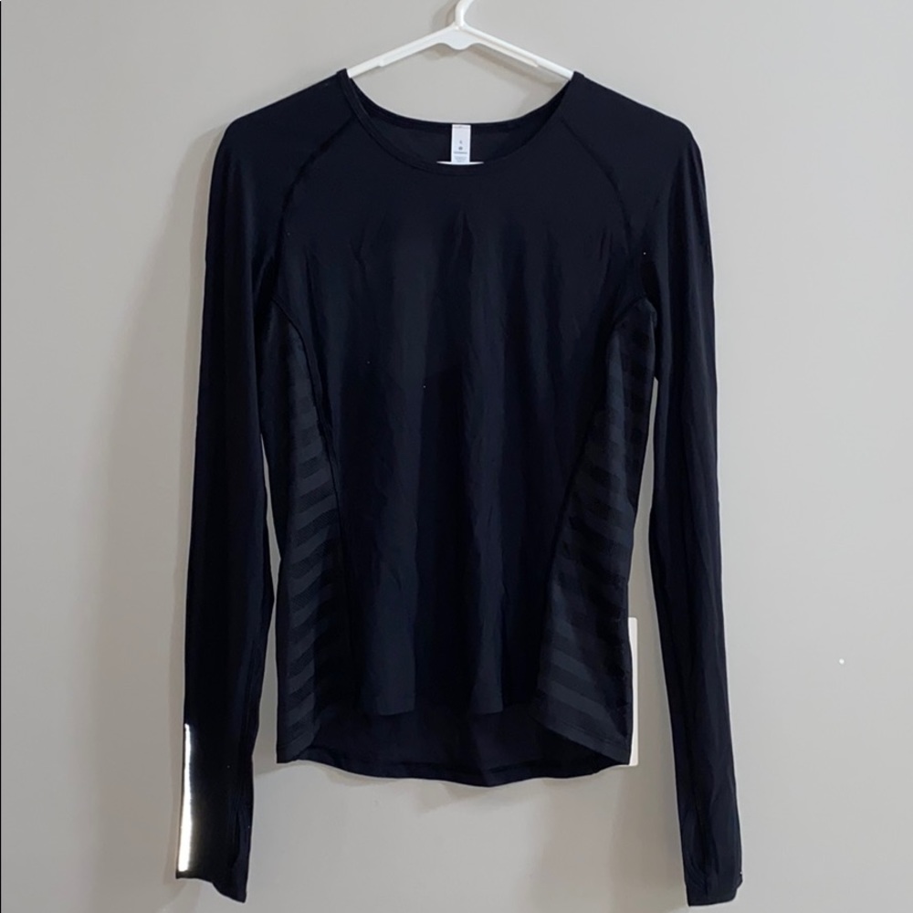 Lululemon long sleeve shirt.